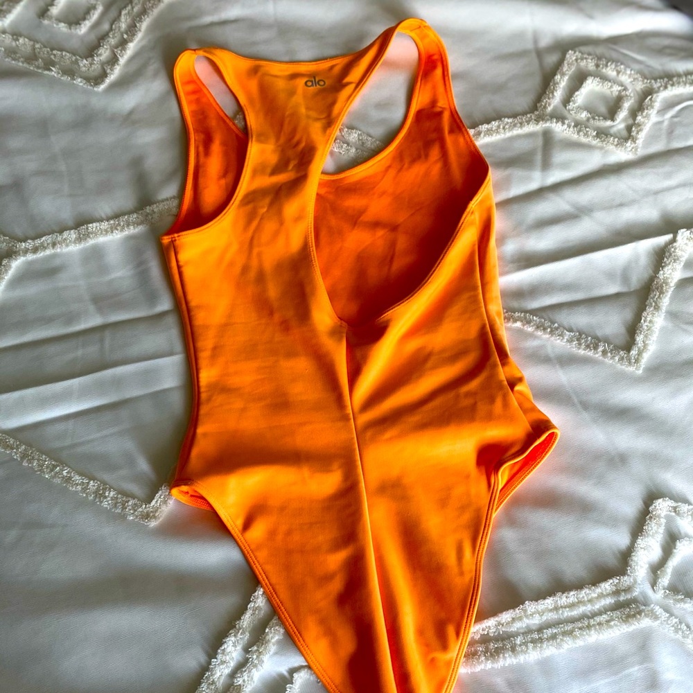 Alo Airlift Barre Bodysuit - Size M - Orange